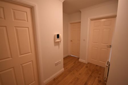 Downham Court, Downham Road South, Heswall - Photo 4