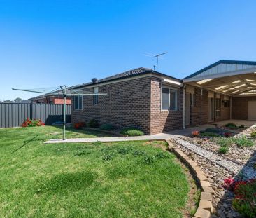 Prime Location, Modern Style & Family Comfort - Photo 3