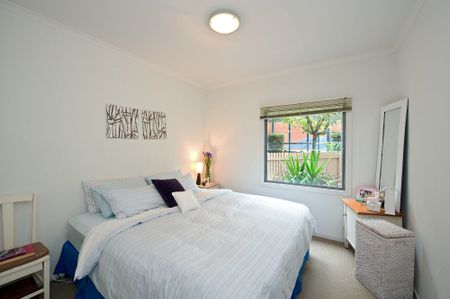 South Melbourne - Photo 2