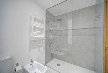 Apartamento T4 em Lisboa