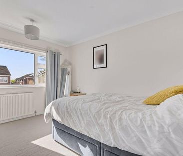 3 bedroom semi-detached house to rent - Photo 6