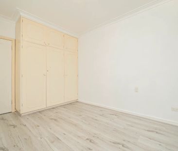 SENSATIONAL LOCATION Zone in Mount Waverley Secondary School - Photo 1