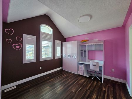 For Lease - 4 Mercedes Road, Brampton, Ontario - Photo 5