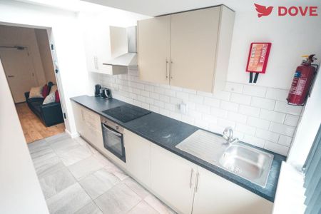 5 bedroom house share to rent - Photo 4