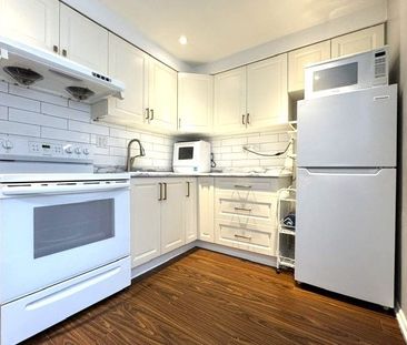 For Lease - 660 1/2 Bloor Street, Toronto, Ontario - Photo 4