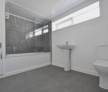 2 bedroom semi-detached house to rent - Photo 4