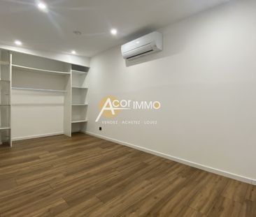 Au coeur du village de la Crau, charmante maison de village - Photo 3