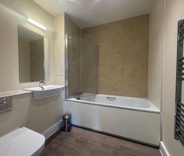 2 bedroom apartment to rent - Photo 4