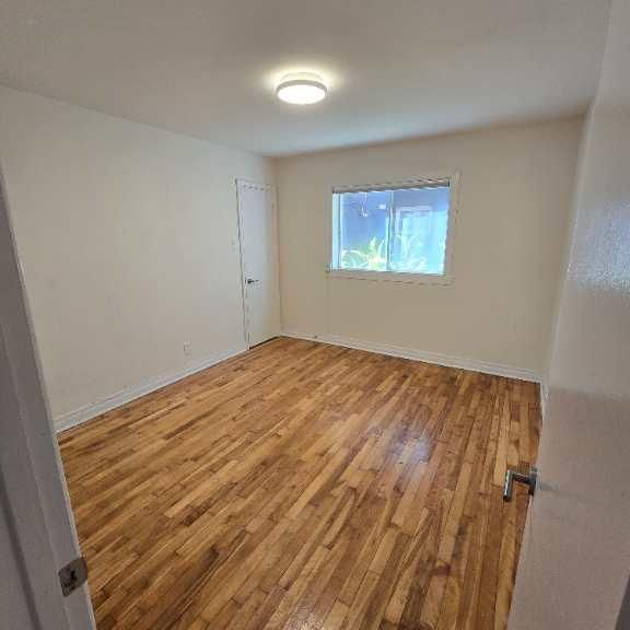 4 ½ lumineux à louer – À 2 pas du métro Préfontaine – 1 550 $/mois - Photo 1
