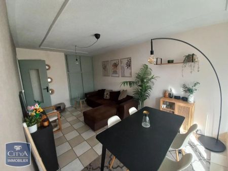 Appartement à louer 4 pièces 68.48m² - Photo 3