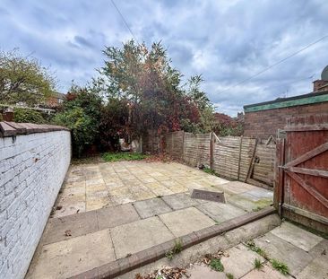 3 bedroom terraced house to rent - Photo 2