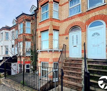 2 bedroom duplex to rent - Photo 2