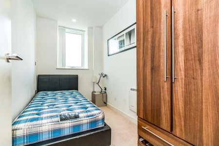 2 bedroom apartment to rent - Photo 5