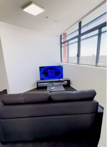 2 bed 2 bath-1302 - Photo 3