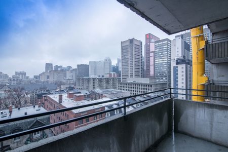 3460 Peel Street - Photo 3