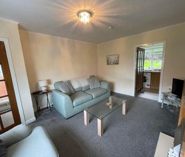 2 bedroom semi-detached house to rent - Photo 3