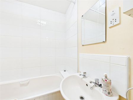 2 bedroom terraced house to rent - Photo 5