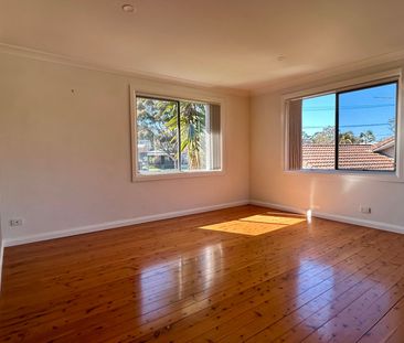 FAMILY HOME - Photo 3