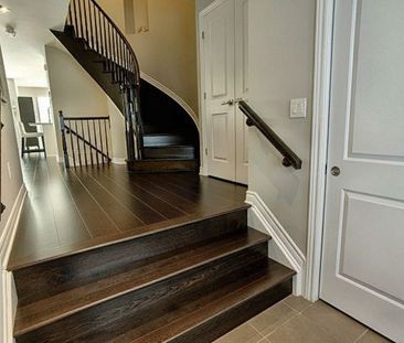 For Lease - 462 Brettonwood Ridge, Kanata, Ontario - Photo 2