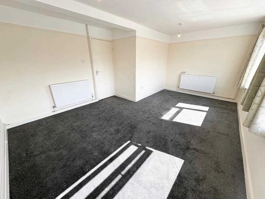Wolds Drive, Keyworth, Nottingham - Photo 1