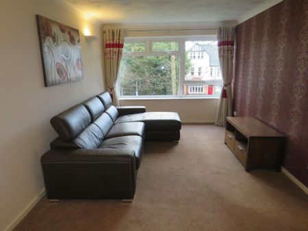 2 bedroom flat to rent - Photo 2