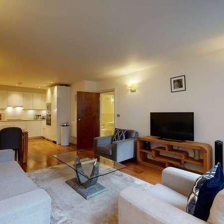 Tavistock Place, Bloomsbury, London, WC1H - Photo 1