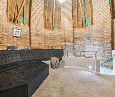 The Dome, Princess Park Manor, Royal Drive, N11 - Photo 3