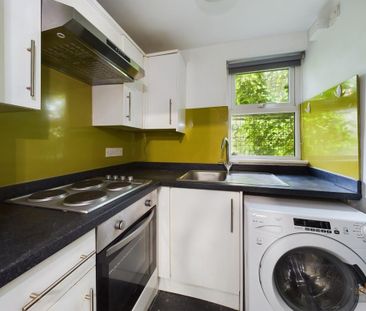 Studio to rent - Photo 3