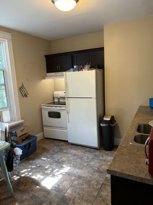 large three bedroom unit available in the heart of North End Halifax. - Photo 1