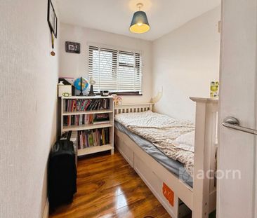 4 bedroom semi-detached house to rent - Photo 4