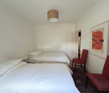 3 bedroom apartment to rent - Photo 5
