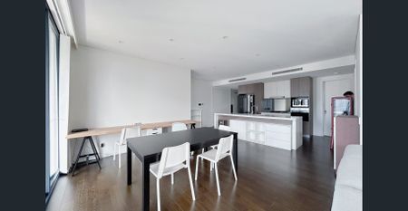 Stunning 3-Bedroom Apartment for Rent Prime Location, Exceptional Features - Photo 2