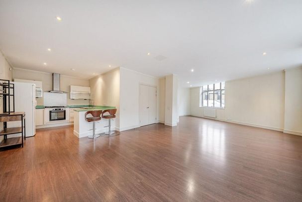 3 bedroom property to rent - Photo 1