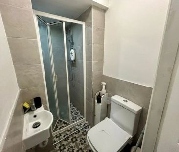 Cross Lane, Middlewich - Photo 2
