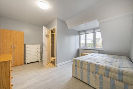 Vale Parade, Kingston Vale SW15 - Photo 3