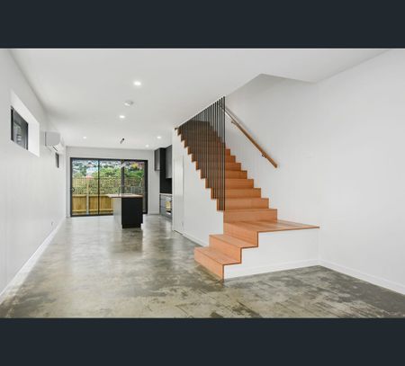 2/254 Brooker Avenue, North Hobart, Tas 7000 - Photo 2