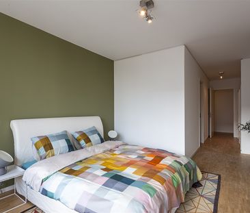 Stilvolle 2-Zi.-Wohnung mit Kücheninsel, Ankleide und Loggia im 4. ... - Photo 4