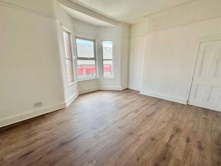 Snaefell Avenue, L13 - Photo 5