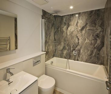 2 bedroom barn conversion to rent - Photo 4