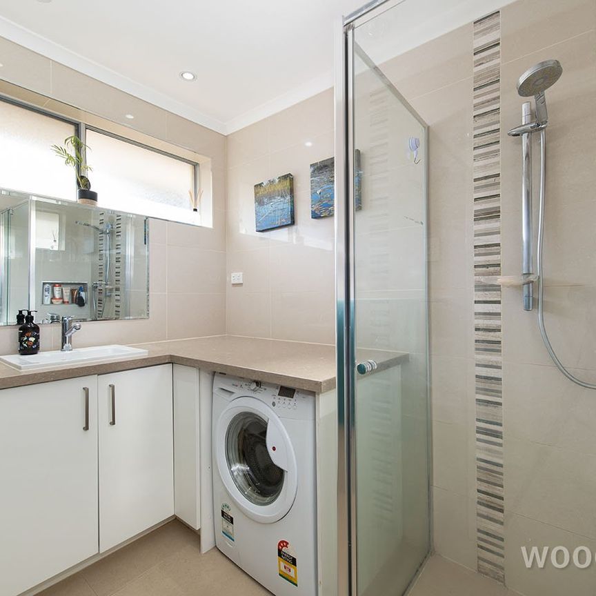 Lovely unit in Blackburn north! - Photo 1