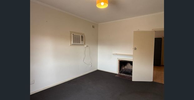 16 Jenkins Avenue Whyalla Norrie SA 5608 - Photo 1