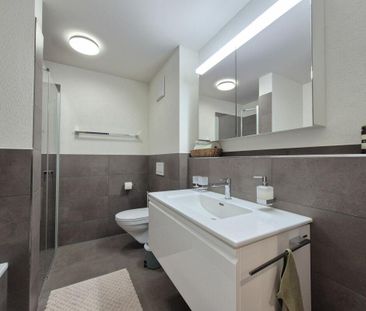 neuwertige 3.5-Zimmer-Wohnung an zentraler Lage - Foto 6