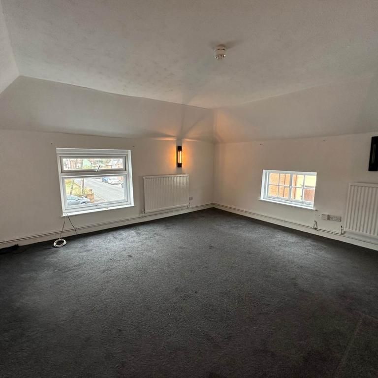 3 bedroom apartment to rent - Photo 1