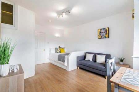 1 bedroom flat to rent - Photo 2