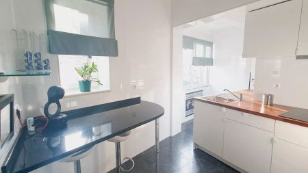 2-bedroom apartment for rent in Lisbon, all bills included - Photo 3