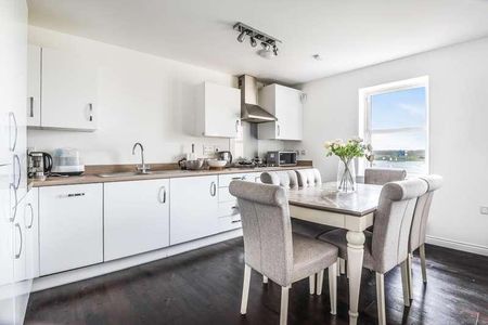 Berryfields, Aylesbury, HP18 - Photo 5