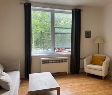 À LOUER : Appartement 3 1/2 Meublé - Photo 1