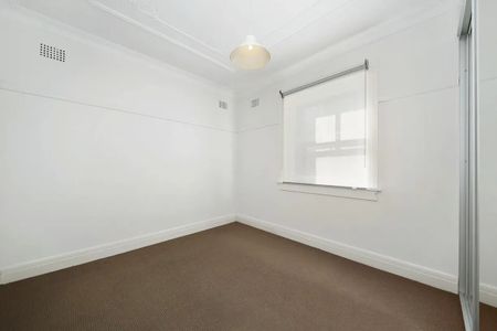 Stylish Apartment in Premier Harbourside Location - Photo 2