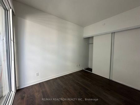 For Lease - 42 Charles Street Unit# 1710, Toronto, Ontario - Photo 5