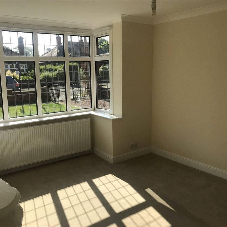 Available now, 14 Filey Avenue is a beautifully presented, five bedroomed, semi-detached property located only a short walk away from Ripon Grammar School. - Photo 1